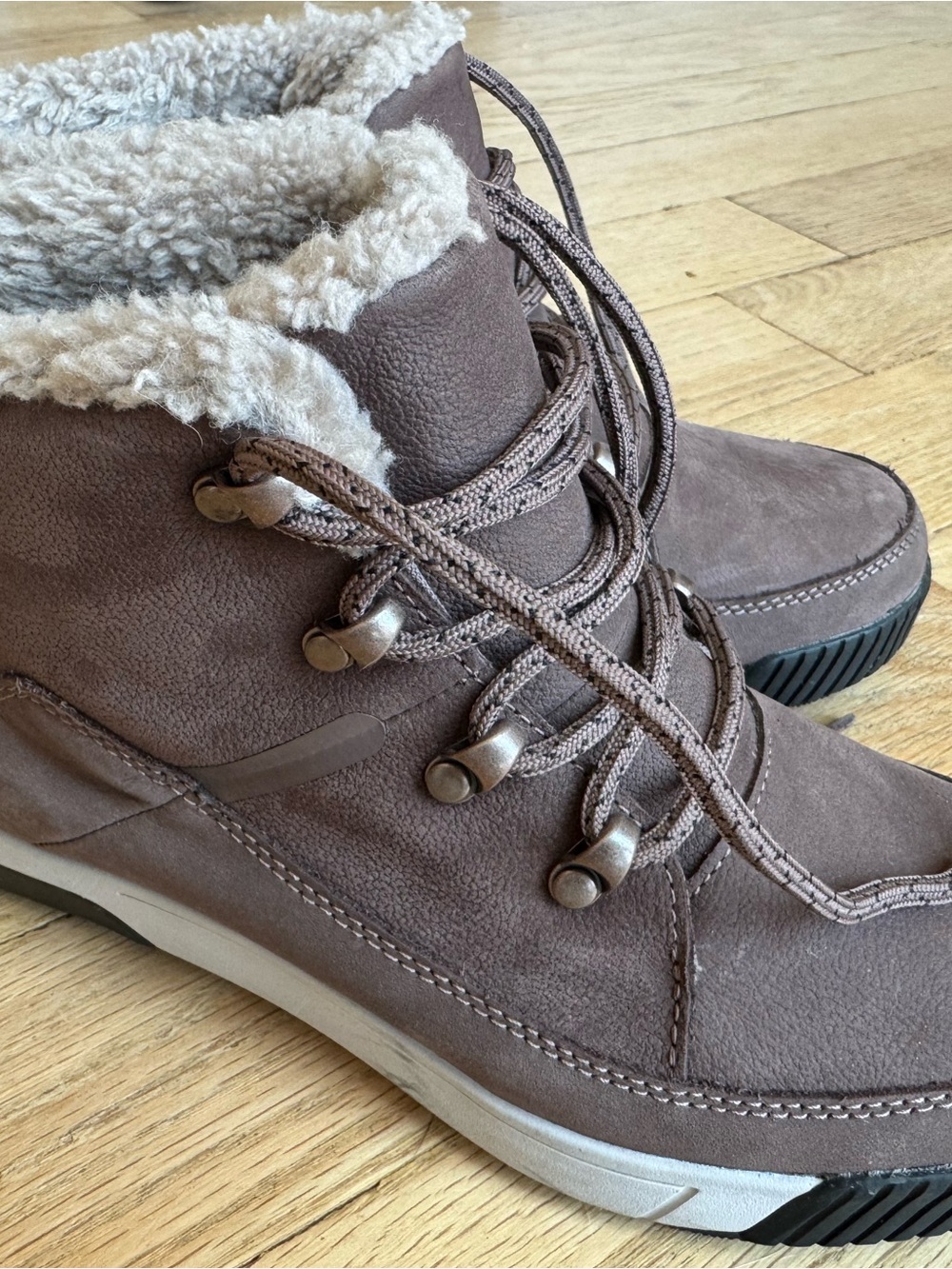 The North Face Sierra Mid Lace Waterproof Boot - Women's